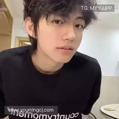 卢鸣革